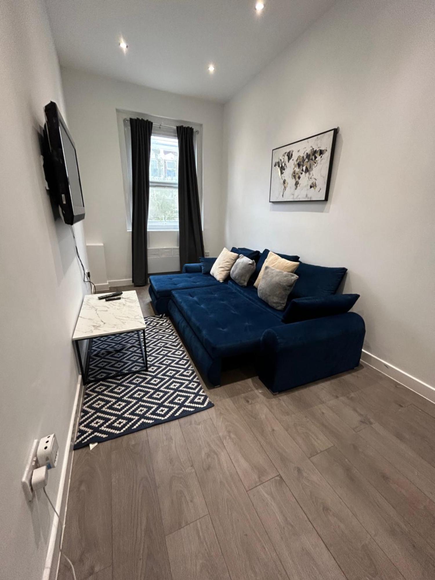 Central Locations 1 Bed Apartments Sleeps 4 London Kültér fotó